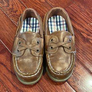 Carters size 9 boys boat shoes